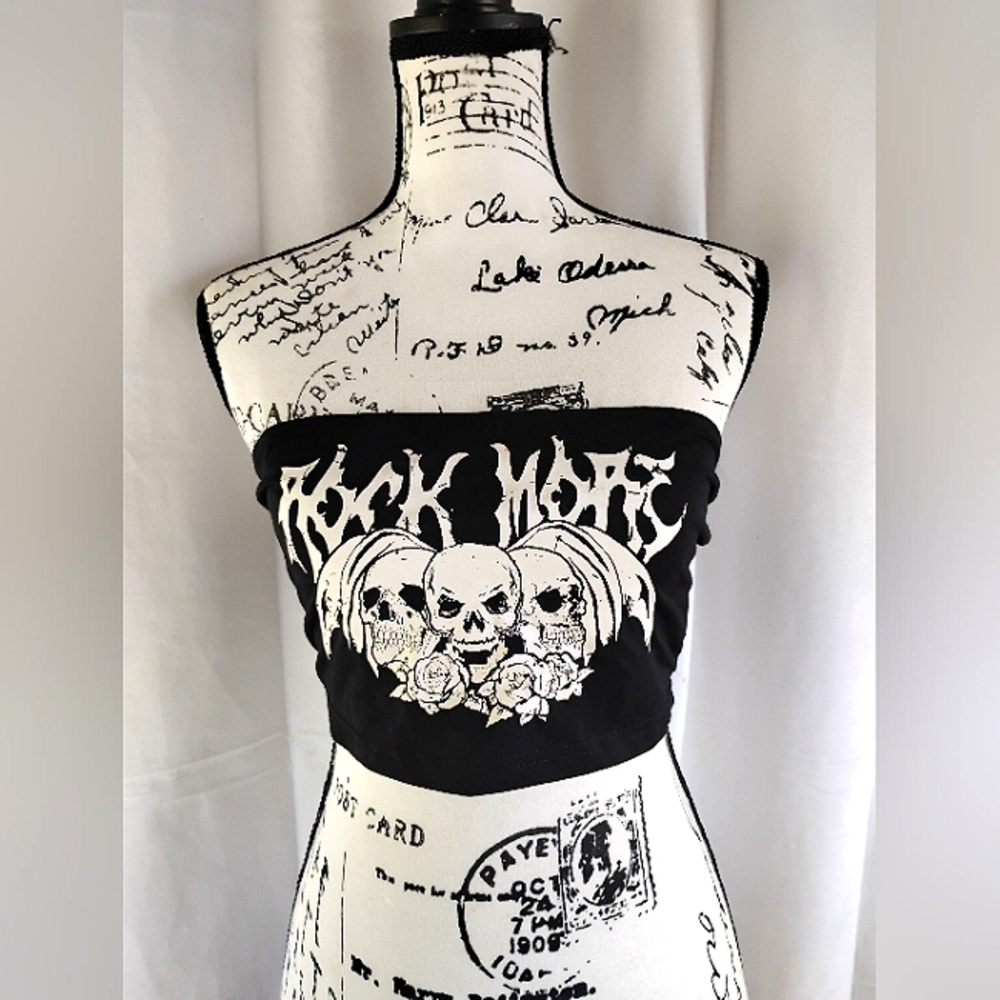 Black Rock Music Skull Crop Top